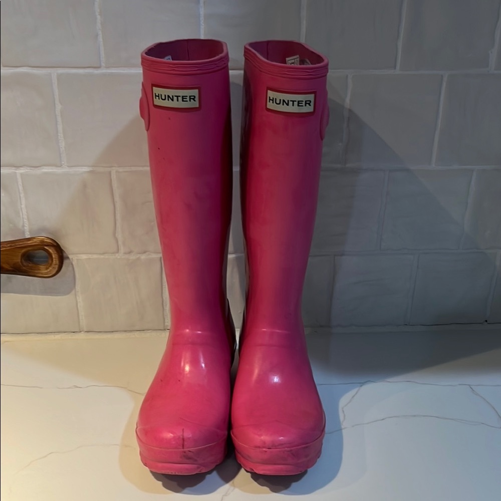 Hunter Vibrant Pink Boots